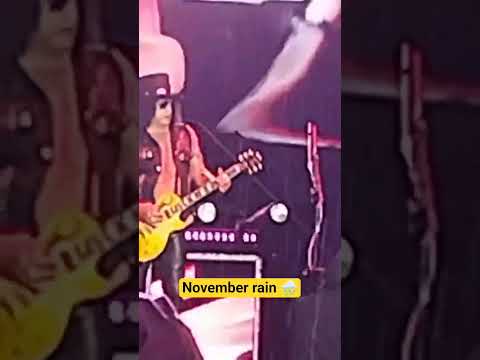 November rain guns and roses en vivo Medellín