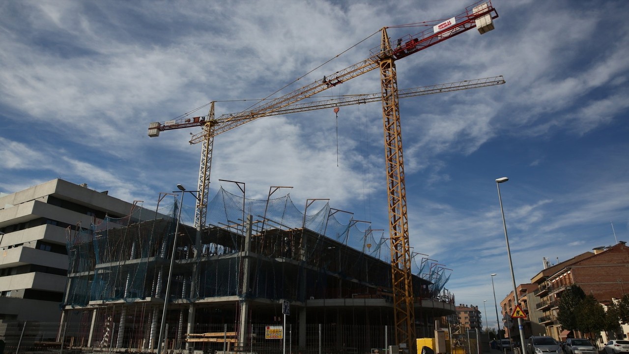 Vic cedeix a la Generalitat dos solars per a construir-hi habitatge públic