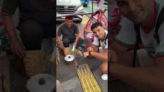 It was worth it! Indonesian street food is great! 🇮🇩🥘