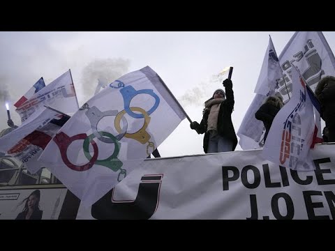Ολυμπιακοί Αγώνες 2024: Πορεία αστυνομικών κατά της γαλλικής κυβέρνησης