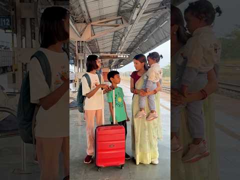 Bachho ke sath safar😂 || Just station things #comedy #youtubeshorts
