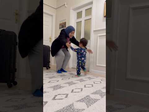 سافرت مشوار أربع ساعات من أجل هذا الحضن ❤️