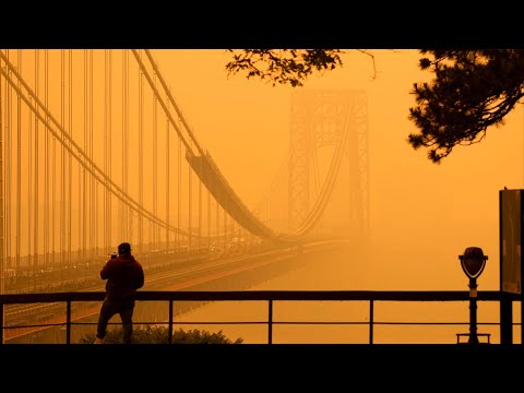Canada wildfires: Code red air quality warning issued in NYC as hazardous smoke spreads | ITV News