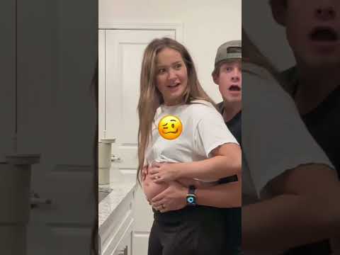 Holding a pregnant BELLY #taylorandsoph #couple #marriage #pregnancy #relationship #shorts #baby
