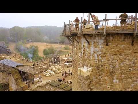 Châteaux Forts : les origines