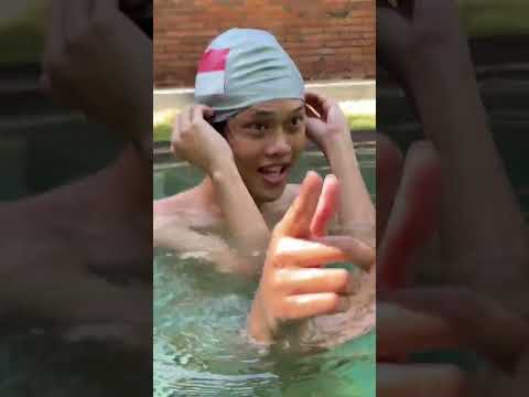 TIMBOI AJARIN BOBACOT RENANG UNDERWATER! NGAKAK BANGET🏊🏻‍♂️👏🤣