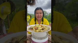 แกงเห็ดระโงกใส่ส้มออบแอบ ซดฮ้อนๆแซ่บคัก