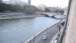 MN Footage: Île de la Cité View of the Seine River