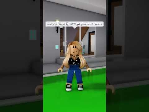 When you have CURLY hair but your MOM has not 😁 #RobloxBrookhaven #Brookhaven