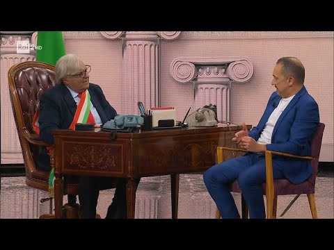 "Il sindaco Sgarbi" - Fake Show. Diffidate delle imitazioni 18/10/2023