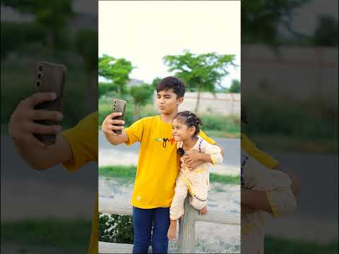 Masoom si Selfie 😍 #shorts #summeronshorts #trending #viral
