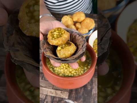 Aap Ek Baar Ma Kitne Golgappe Khaa Saktey ho ? #Streetfood #golgappa