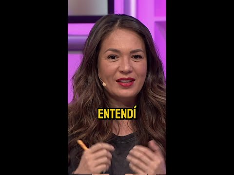 Una señora le reclamó por subir los pies