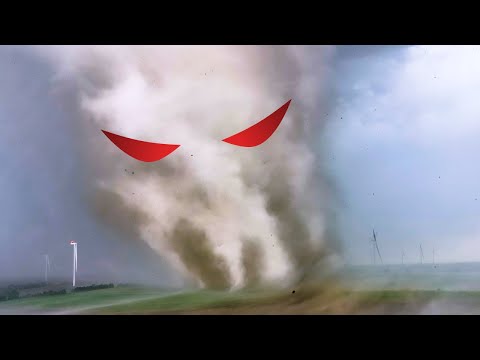 The most amazing Chuthulu tornado video ever captured!