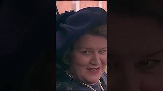 Keeping Up Appearances - Hyacinth acting weird as always! #keepingupappearances #hyacinth #comedy