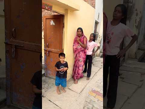 Introducing the "VitaWear SmartBand," a next-generation wearable gadget🎉 that