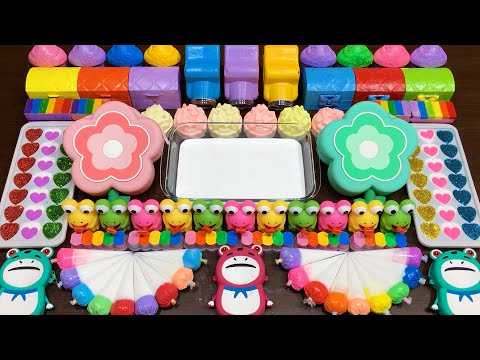 SATISFYING WITH CLAY PIPING BAG & Cute Frog Toys and Glitter Hearts!