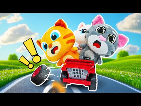 Tom Gatto Parlante guida la macchina: la ruota e l'umore sono rotti! 🚗😣 Video con giocattoli