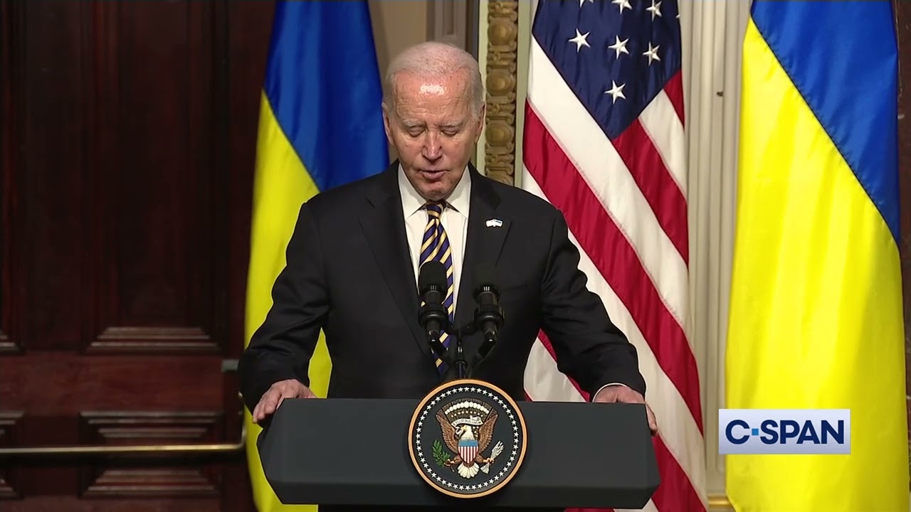 Zelenskyy meets Biden in attempt to save  million support package for Ukraine