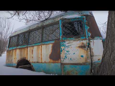 Abandoned bus with stove, Winter solo overnight