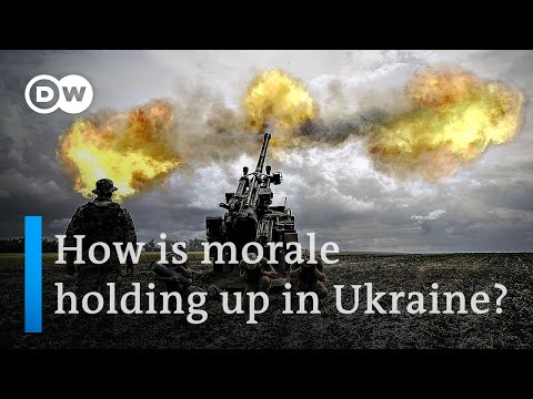 Ukraine troops plead for heavy weapons amid Russian shelling | DW News