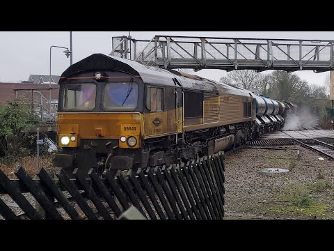 Trains at Grimsby Town & Cleethorpes (27/11/2023)
