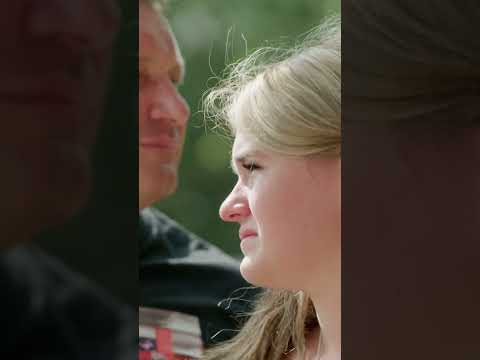 KOŃ MIAŁ BLIZNĘ NA ŁBIE 😮 ANIA ROZPŁAKAŁA SIĘ NA MYŚL O JEGO CIERPIENIU | Życie na kredycie #shorts