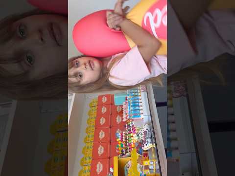 Clarinha quer levar o Carmed gigante pra escola e agora
