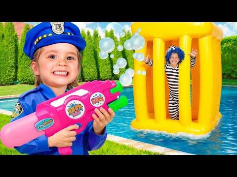 Vamos Lavar o Carro 🧼🚗 Wash the toy car | Pretend Play Car Wash