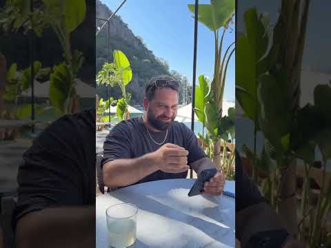 Zenginlerin seni sürekli bi yere götürme çabası