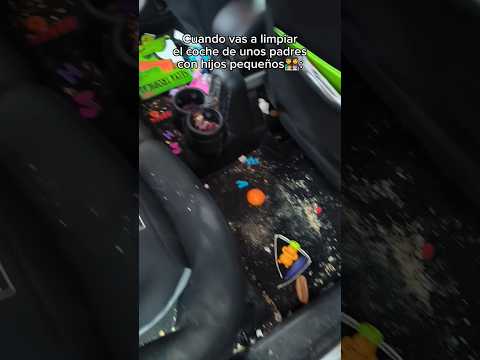 👨‍👩‍👧‍👦 Cuando vas a limpiar el Coche de unos Padres con hijos pequeños 😵‍💫 #detailing #carinterior