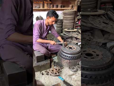 Brilliant technique of truck clutch plate repairing #ytshorts #handmade #repairing #truck