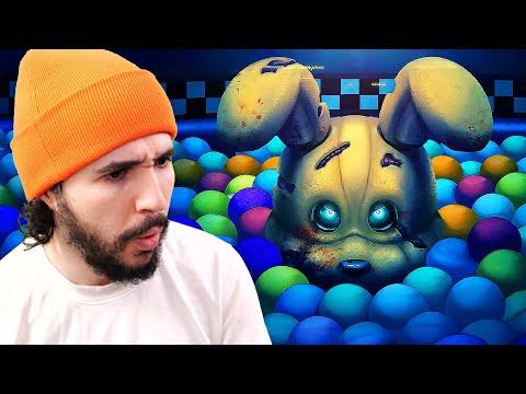 LA PISCINE ร BOULES MAUDITE ! (FNAF INTO THE PIT)