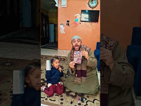 الو ماما بابا كسر علبة المكياج الغاليه وبيلعب بالالوان 😂😂
