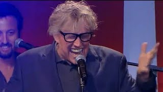 Gary Busey Reprises Role as Buddy Holly on "Celebrity Apprentice" Finale