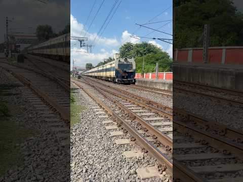 #train 🚆 long time ⏲️ Journey in India 🇮🇳 #indianrailways #railway #station #song #ट्रेन #viral