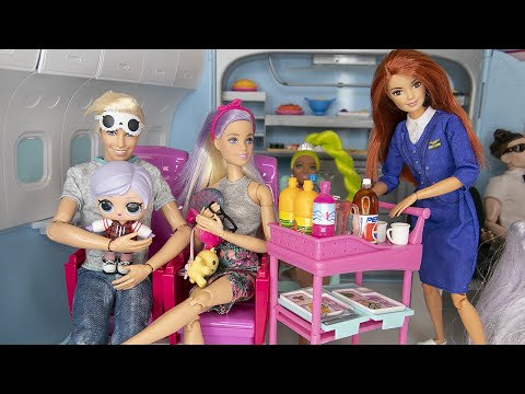 My Family and I Travelling - Our Family Vacation Had a Rough Start | Doll Family Travelling Story