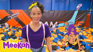Meekah aprende a saltar y dar vueltas 🤸‍♀️🎉  Caricaturas infantiles | Moonbug en Español - Meekah