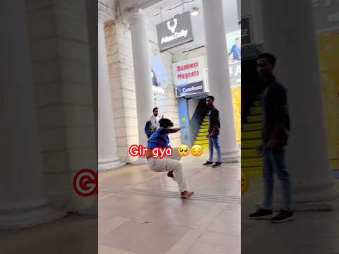 Back flip on road♥️/#trending #sad #backflip #stunt #