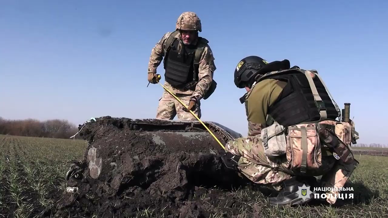 В Винницкой области нашли российскую ракету Х-101. Саперы взорвали ее. Видео