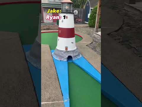 WHO WILL WIN? 👀 #golf #minigolf