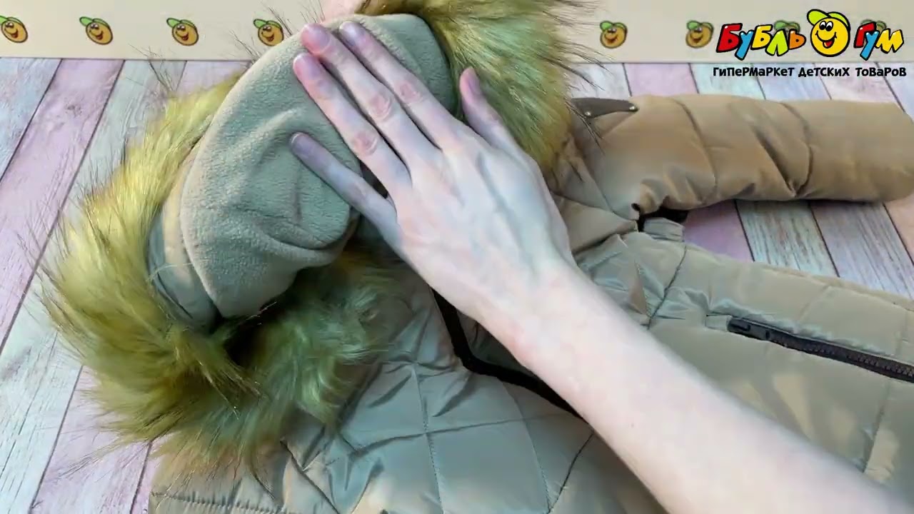 Комбинезон зимний Lanson Kids с меховой отделкой бежевый  - видео