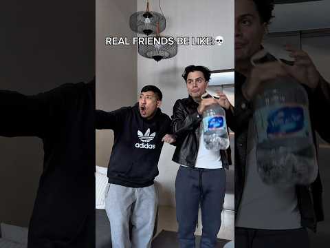 Real friends be like:💀#real #friends #friendship #relateable #shelove