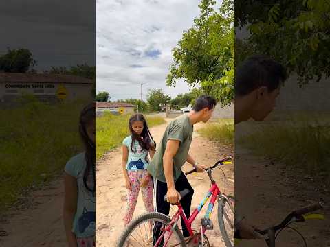 Essa bicicleta é da sua irmã