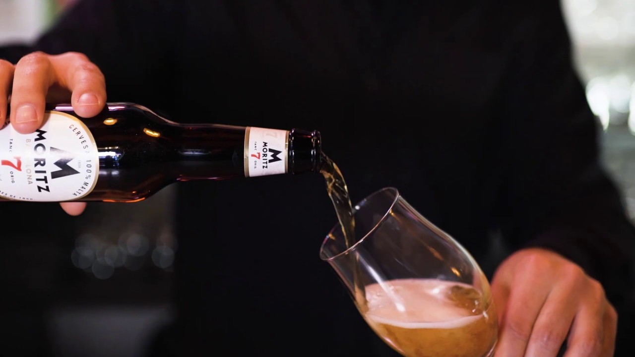 Video Botellas de Cerveza con Alcohol de Moritz