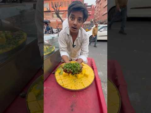 2000/- का ढोकला Birthday 🎂 में 😋 #trend #streetfood #trending #food #shortvideo #trend