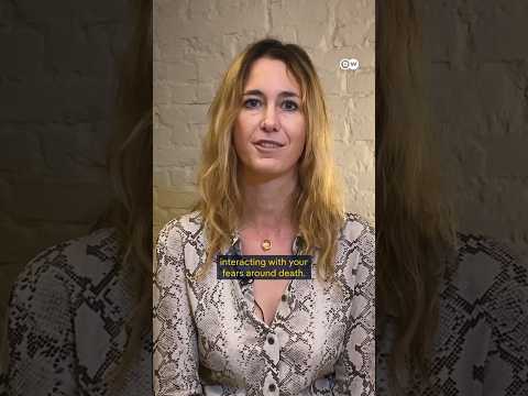 What is a death doula? | DW News