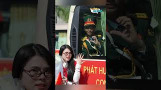 Vừa hoàn thành nhiệm vụ A80, chiến sĩ hậu cần tranh thủ chớp cơ hội cầu hôn bạn gái