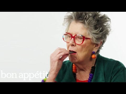 Paul Hollywood & Prue Leith's First Girl Scout Cookie