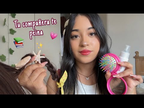 ASMR la chica de atrás de ti te peina en clase 🙊🎀💇🏻‍♀️
